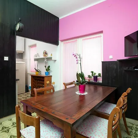 Apartment In Near & Bbq